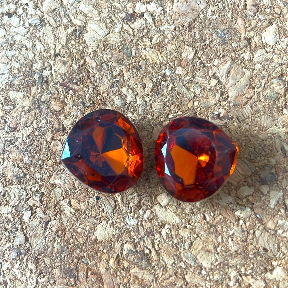 Swarovski circa 1950’s Topaz Wide Pear Crystal Beads 17mm across 🤎🤎